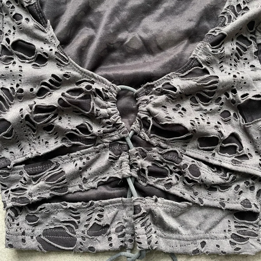 Lace Up Front Ripped Crop - Picture 2 of 2